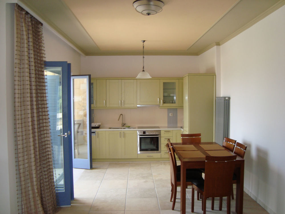 Apartamento Thealia Karefilianá Exterior foto